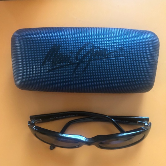 Vintage Maui Jim Wayfarer - Picture 1 of 3
